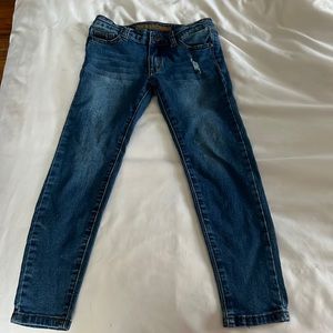 Girls size 6 joes jeans, never worn!